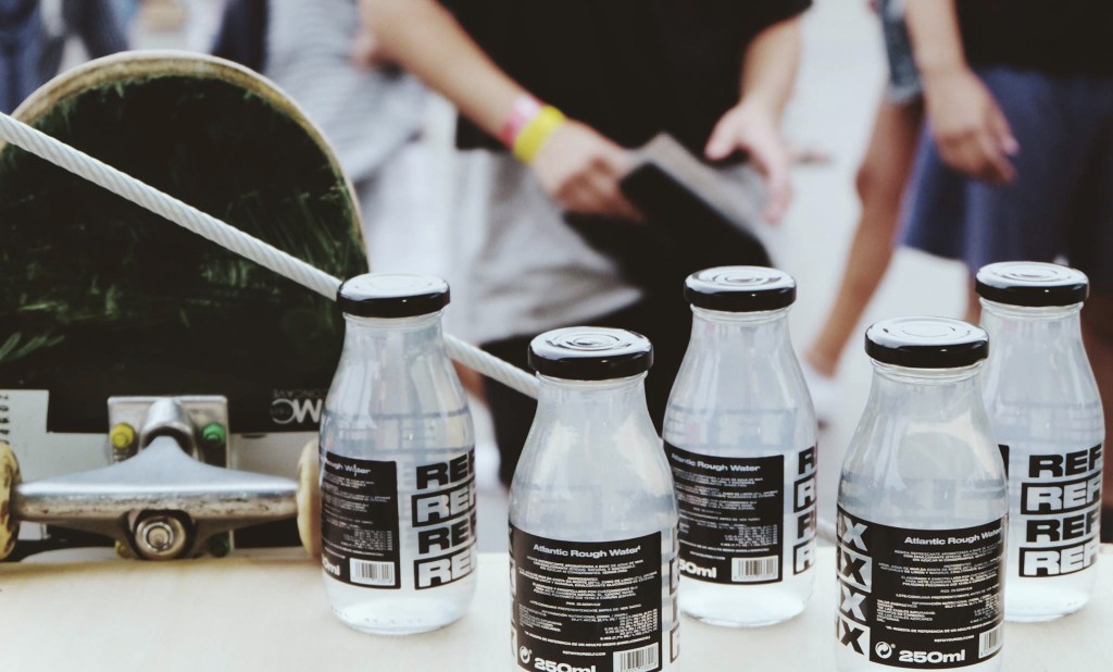Una bevanda a base di acqua marina è il rimedio definitivo contro l’hangover