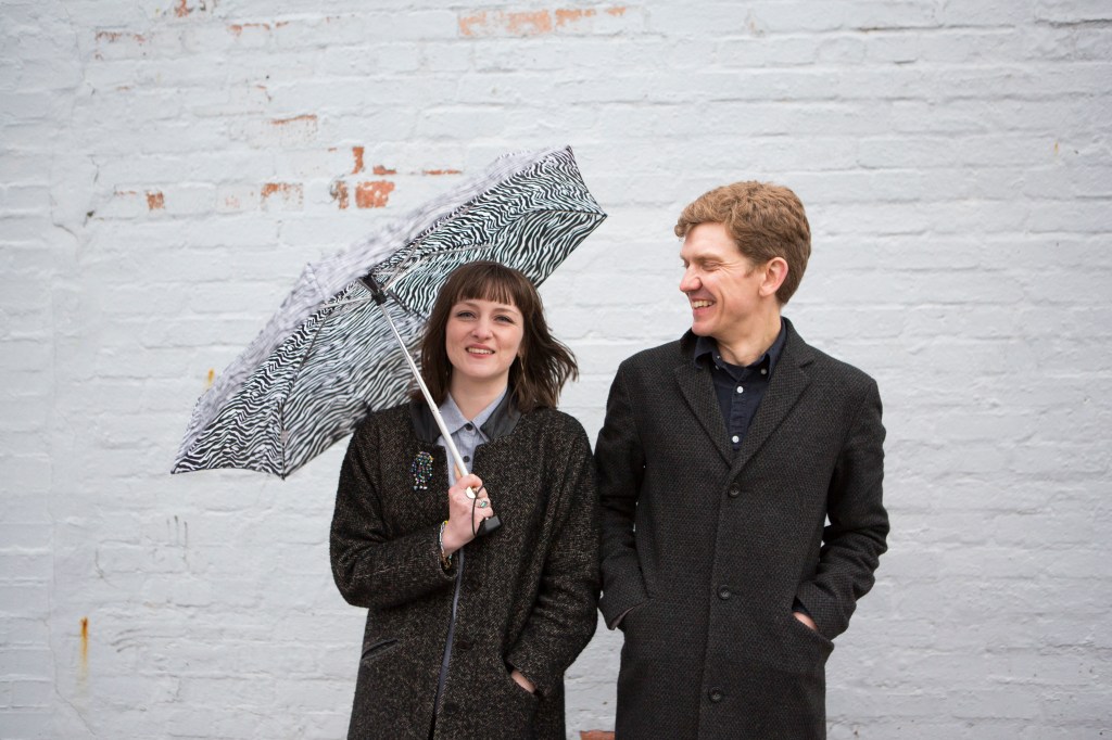 You Tell Me Wrote a Lively Song About an Ordinary “Water Cooler” Romance