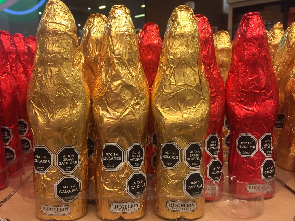 Chile’s New Food Labeling Laws Have Created Creepy, Faceless Chocolate Santas
