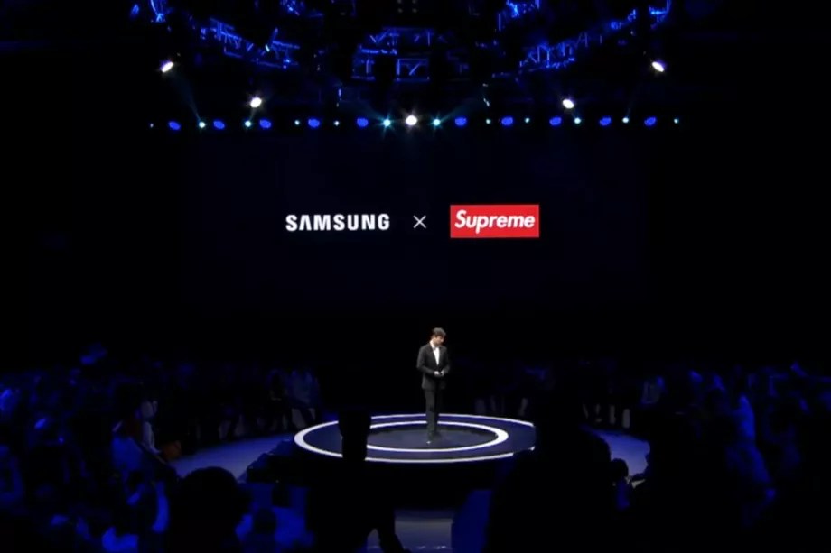 Samsung Cina ha annunciato una collaborazione con Supreme, ma era Supreme Barletta