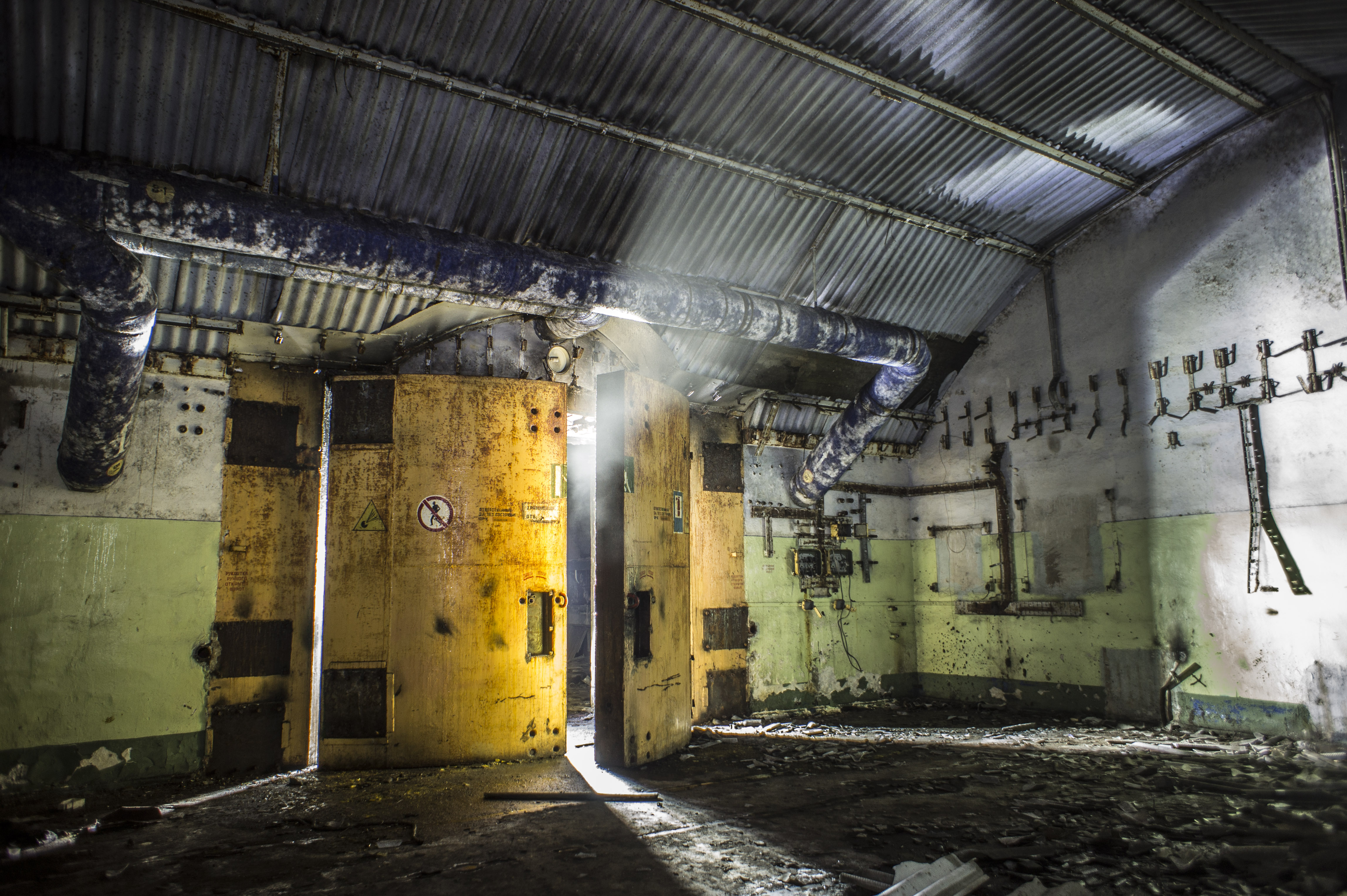Abandoned building