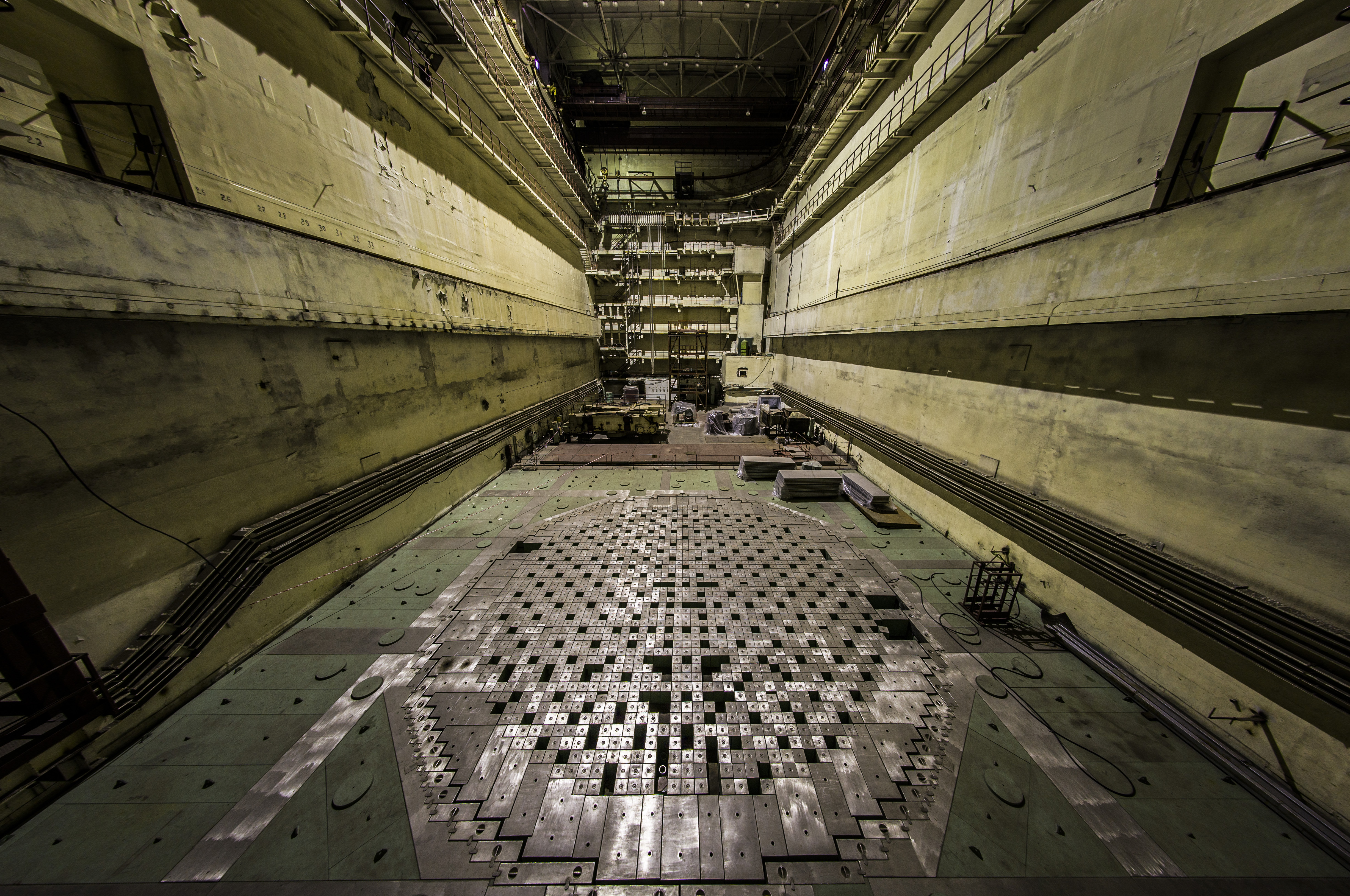 Abandones building