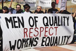 Demonstrerende mannen met respect voor vrouwen