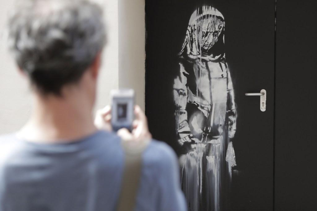 Someone Stole Banksy’s Tribute to the Paris Shooting Victims from the Bataclan