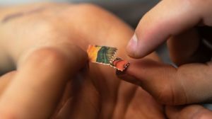 Psychedelika wie LSD können mit Trips Angstzustände, Depressionen und Suchterkrankungen lindern oder heilen