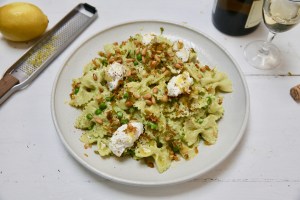 Farfalle ricotta e piselli