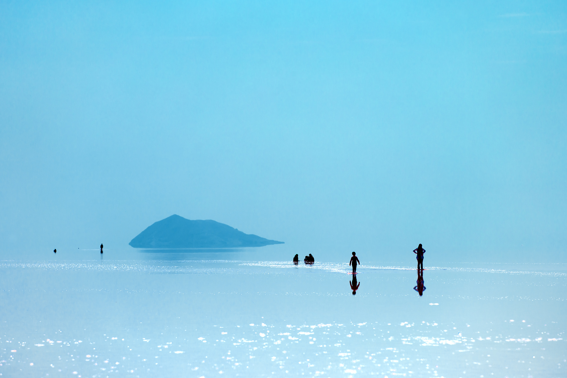 The-Lake-on-Its-Last-Legs-08
