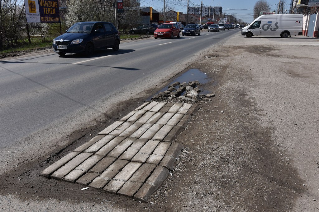Momente când românii n-au mai așteptat Statul și s-au apucat de treabă, iar Statul și-a bătut joc