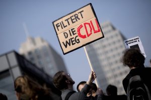 Proteste gegen CDU und Artikel 13