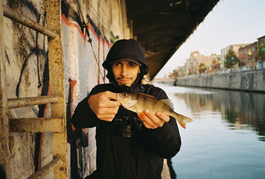 Inside the Lonely Bliss of Urban Fishing