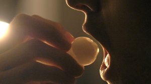 Kokain wird als kleine Bällchen verpackt im Magen über die Grenze geschmuggelt