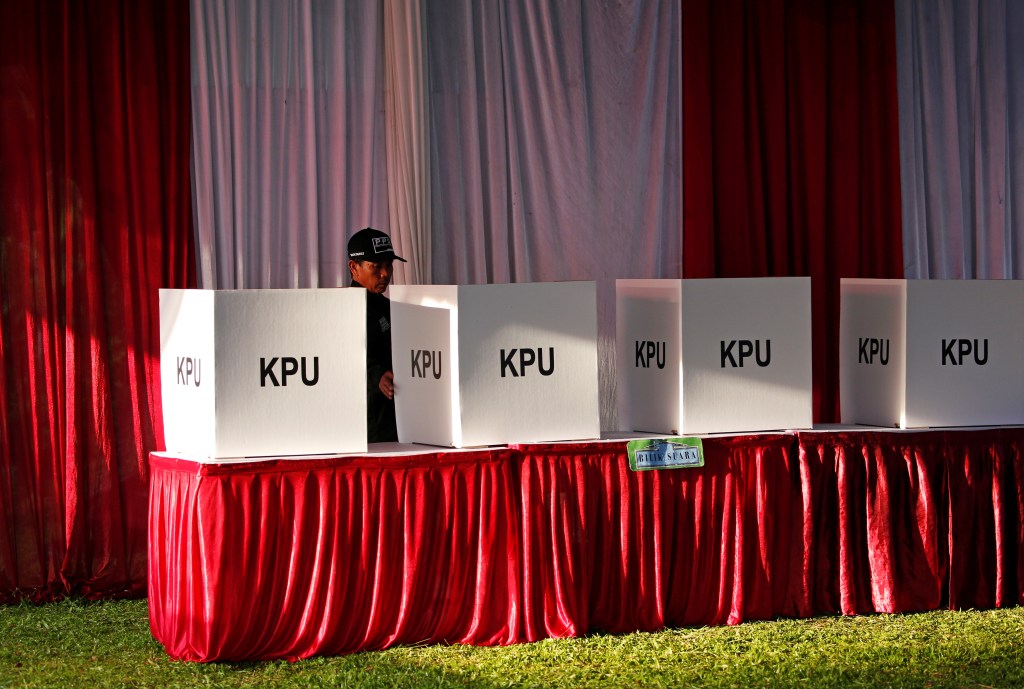 Jokowi’s Volunteers Offer $7 Million to Anyone Who Can Prove Election Fraud