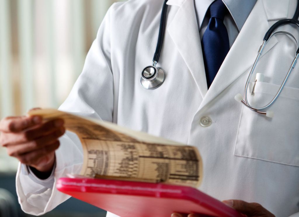 How to Tell Your Doctor You’re Using Drugs