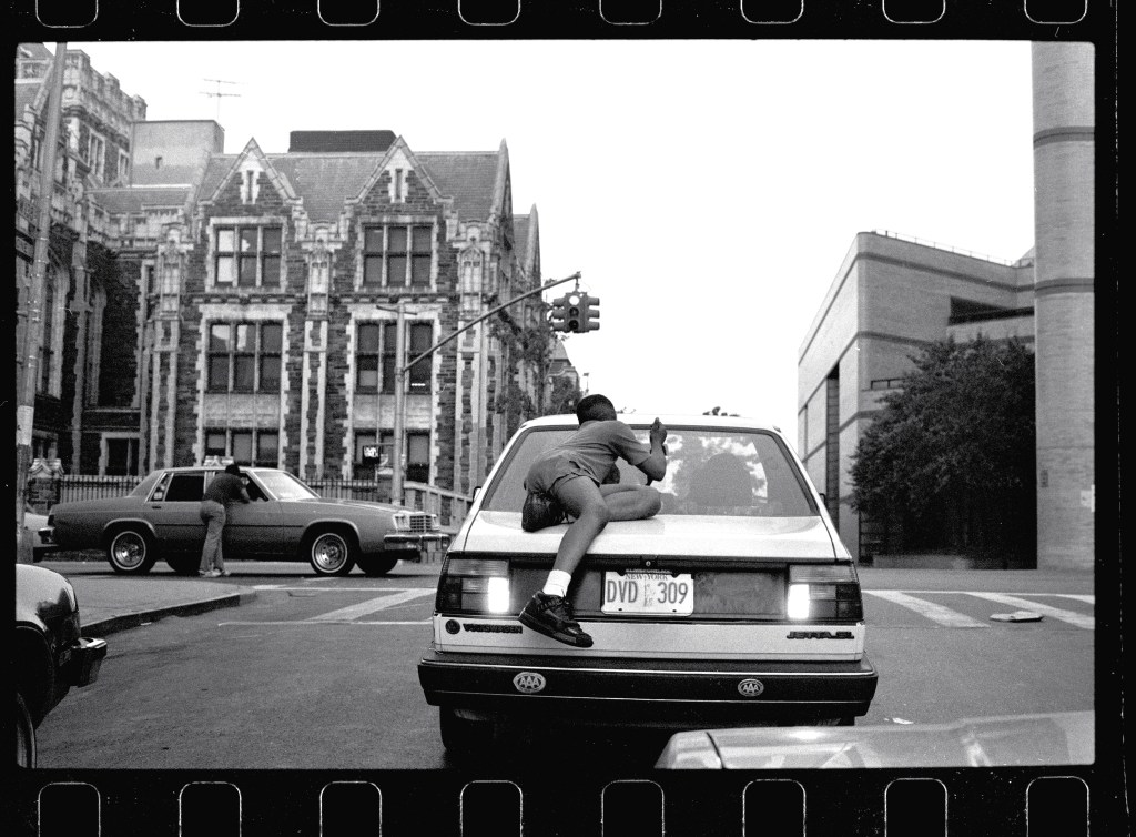 40 Years of New York City Captured Through a Taxi Driver’s Photos