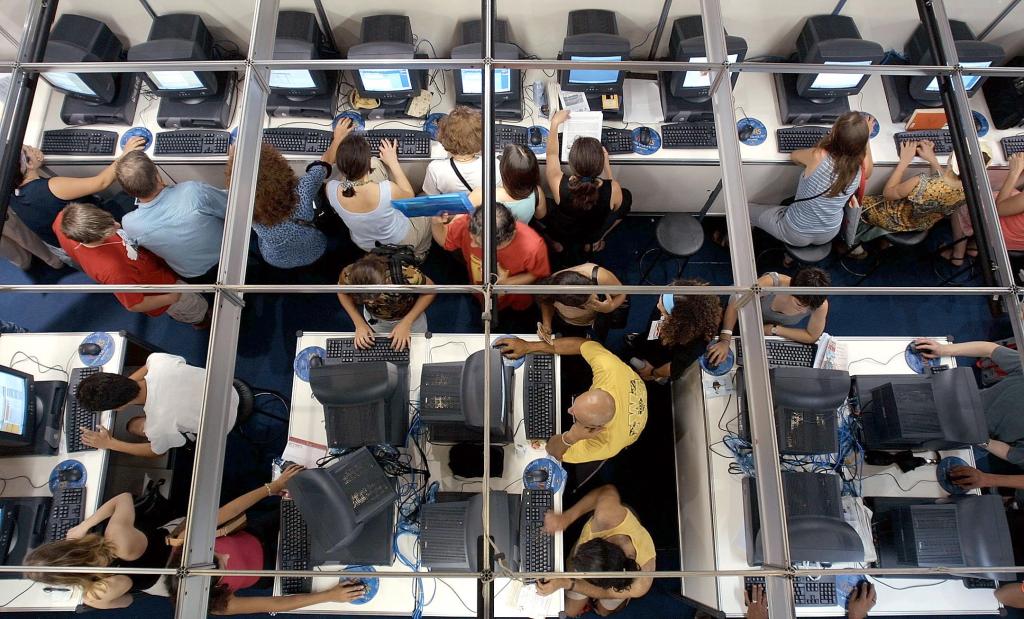 Des machines parlent toutes seules dans les profondeurs de Reddit