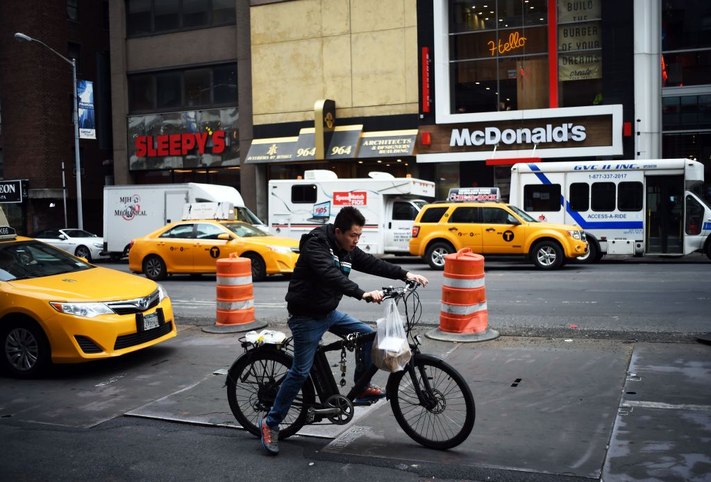 Yelp is Screwing Over Restaurants By Quietly Replacing Their Phone Numbers