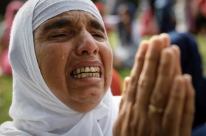 India mencabut otonomi wilayah mayoritas muslim Kashmir dekat perbatasan Pakistan yang selama ini dilanda konflik.