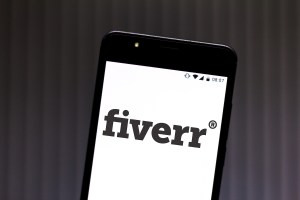 Fiverr logo