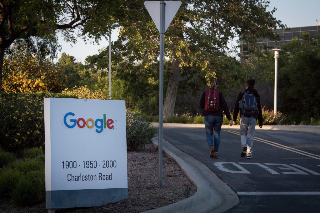 Como o Google dá dinheiro de publicidade para sites de fake news
