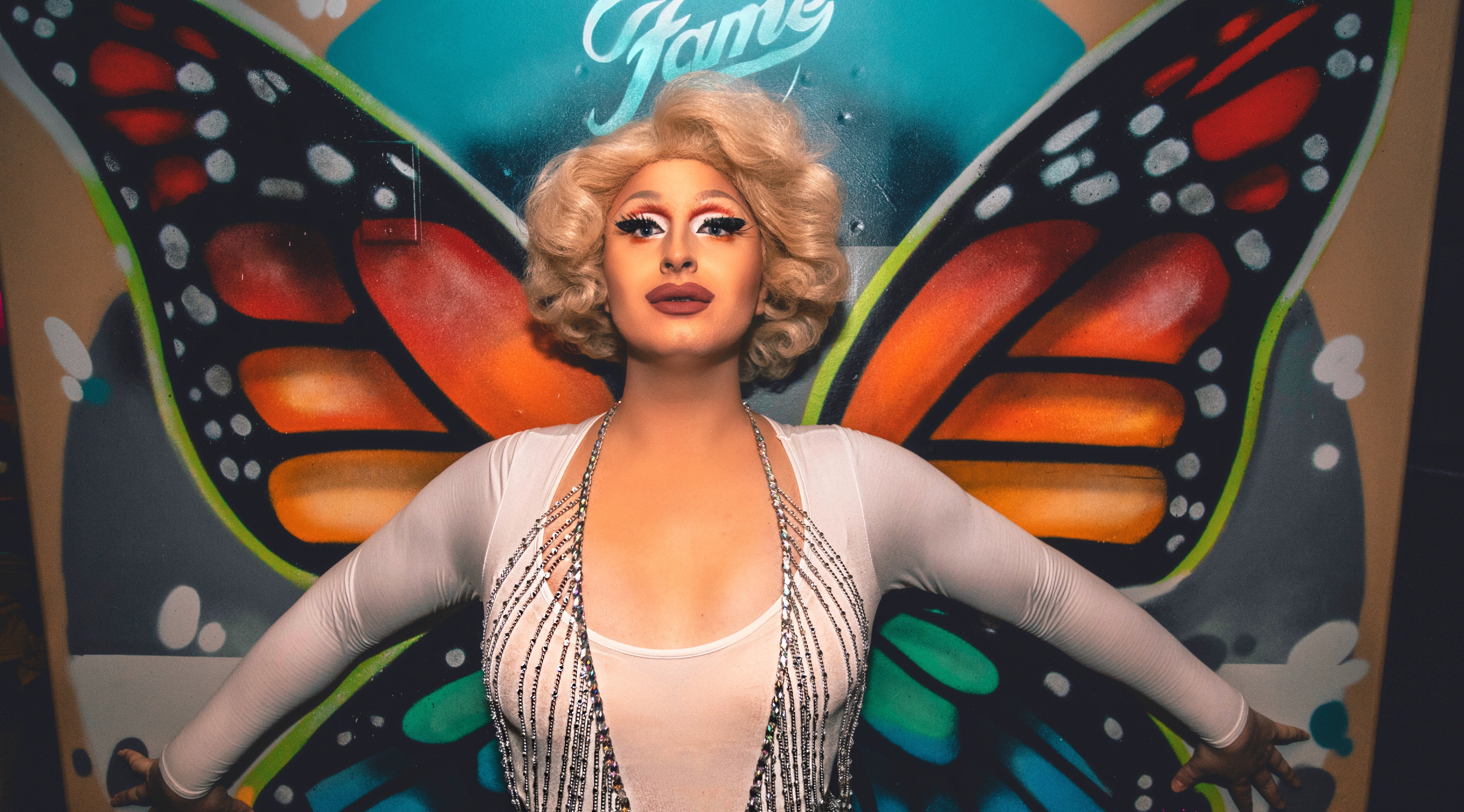 Garrett as Luna Thiq