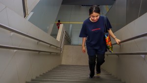 Sebagai Orang Males, Aku Ternyata Bisa Olahraga Dengan Selalu Pakai Tangga