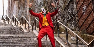 Tangga Joker Pengguna IG Membanjiri Tangga Latar Joker Menari di New York, Warga Lokal Terganggu
