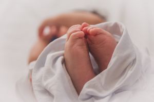 Ilustrasi bayi baru lahir