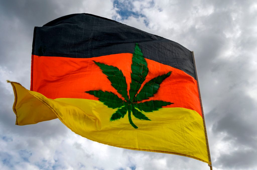 Medizinisches Cannabis: Warum deutsche Patienten leiden und Konzerne abkassieren