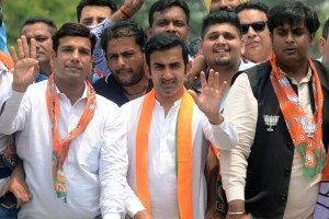 troll puts up missing posters for Gautam Gambhir after he misses an important air pollution meeting
