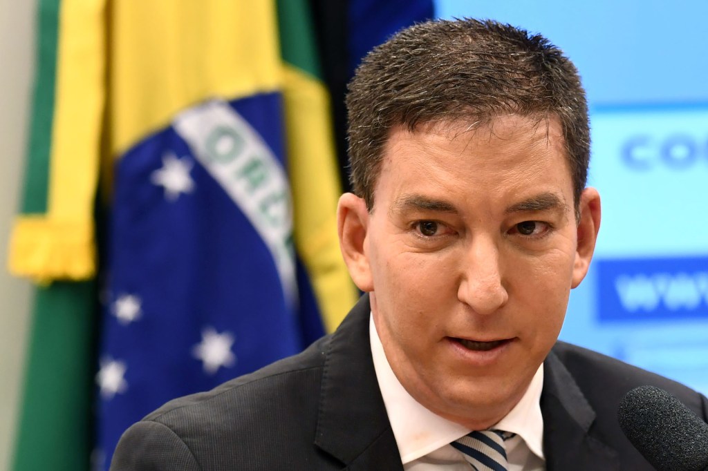 Por que as acusações contra Glenn Greenwald são um alerta vermelho