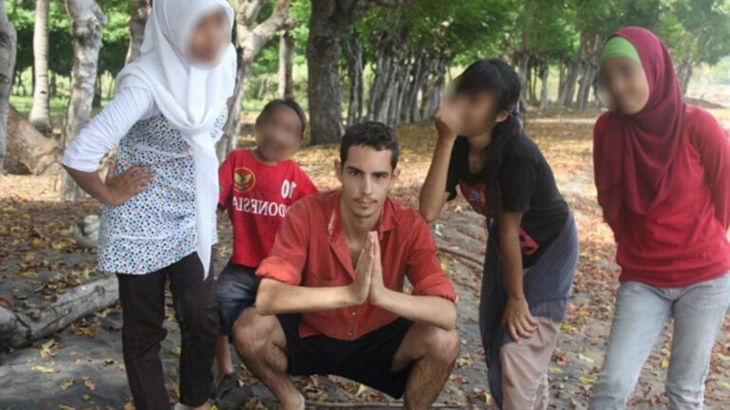 American Journalist Working for Environment News Site Arrested In Indonesia