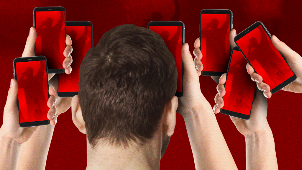 A Definitive Guide to Whipping Out Your Phone at a Concert