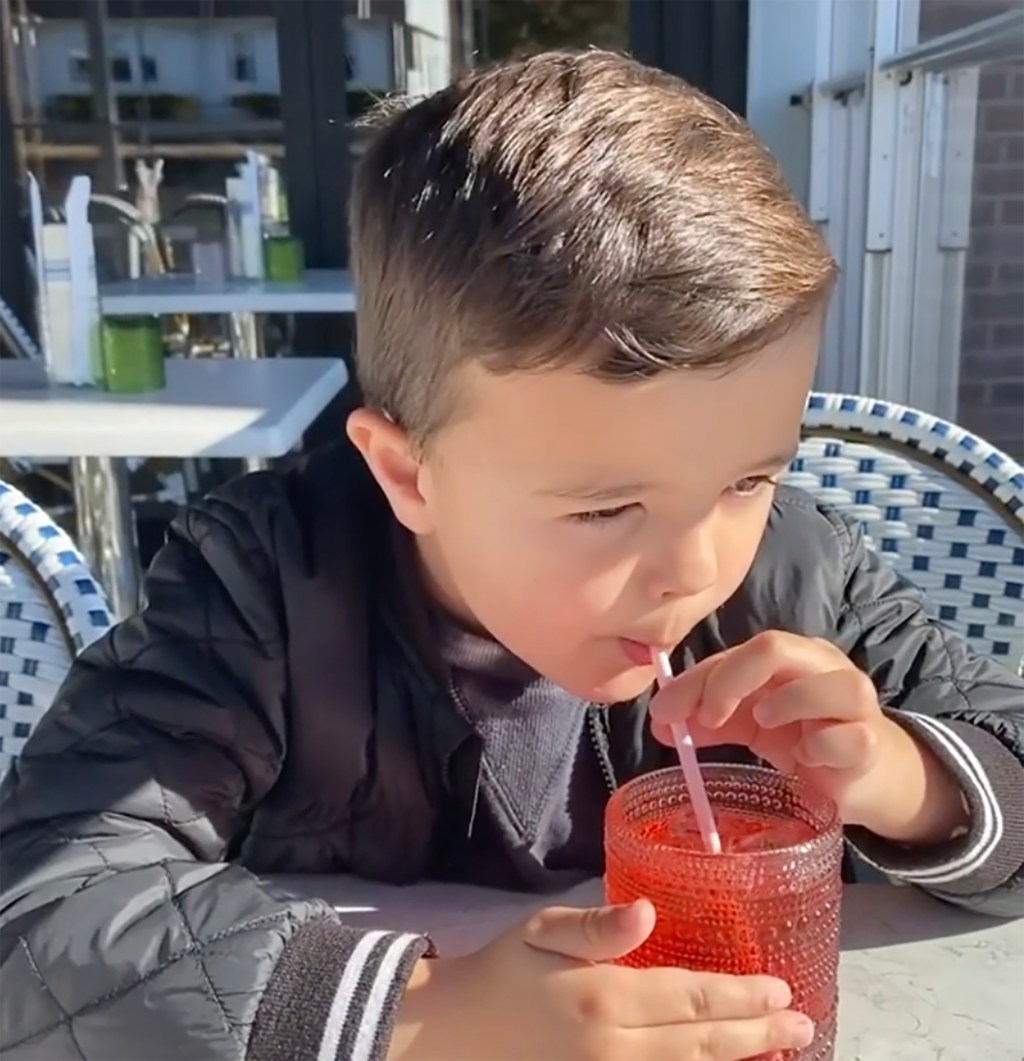 All Hail the 6-Year-Old ‘Shirley Temple King’