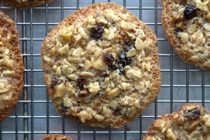 oatmeal-raisin-cookies-recipe