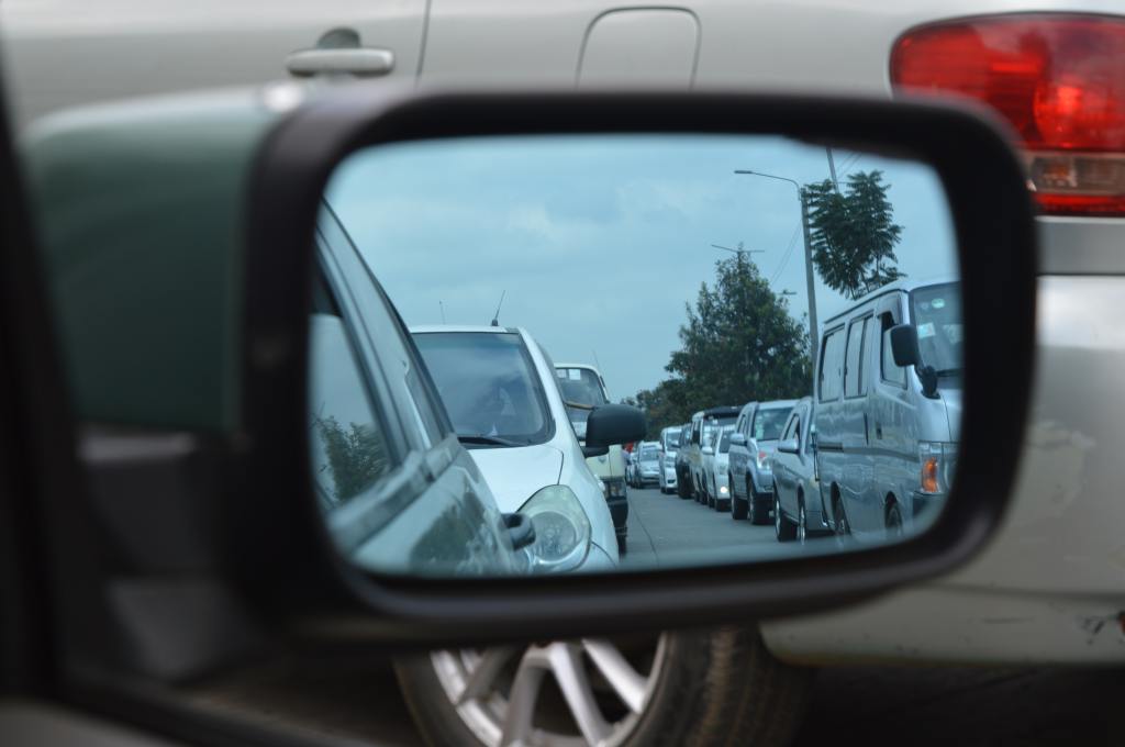 Massive Traffic Jams Plague India’s Roads as Lockdown Is Relaxed