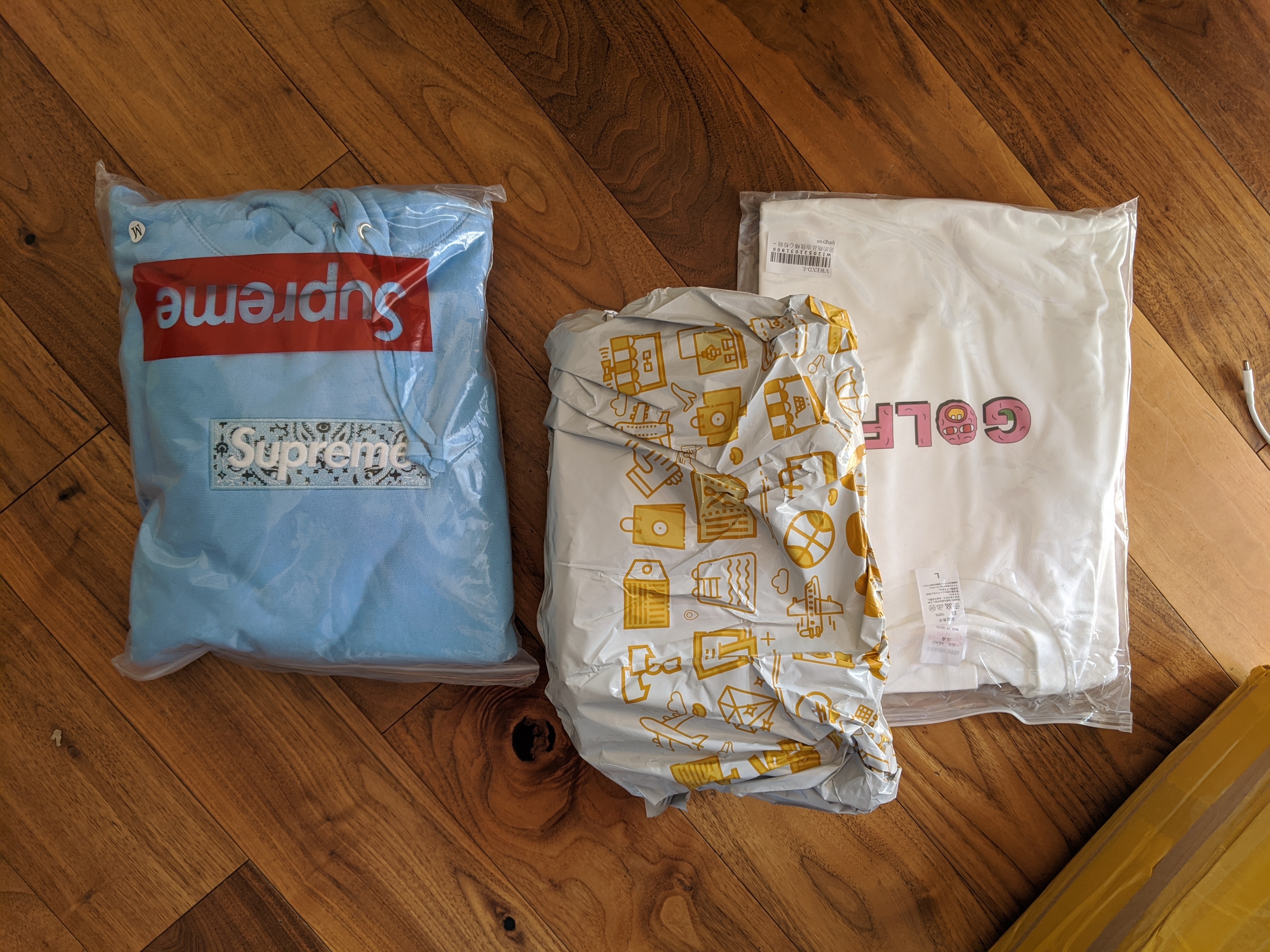 Supreme box logo