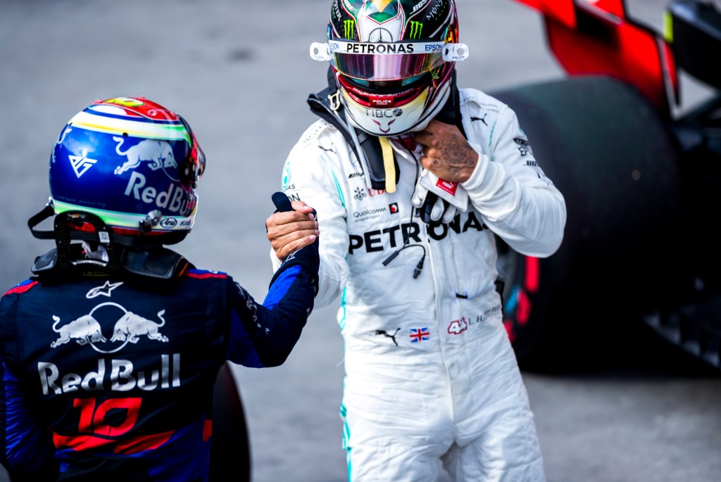 Τα Ντοκιμαντέρ Formula 1 στο Netflix Γεμίζουν το Κενό που Άφησαν τα «Ζωντανά» Αθλήματα