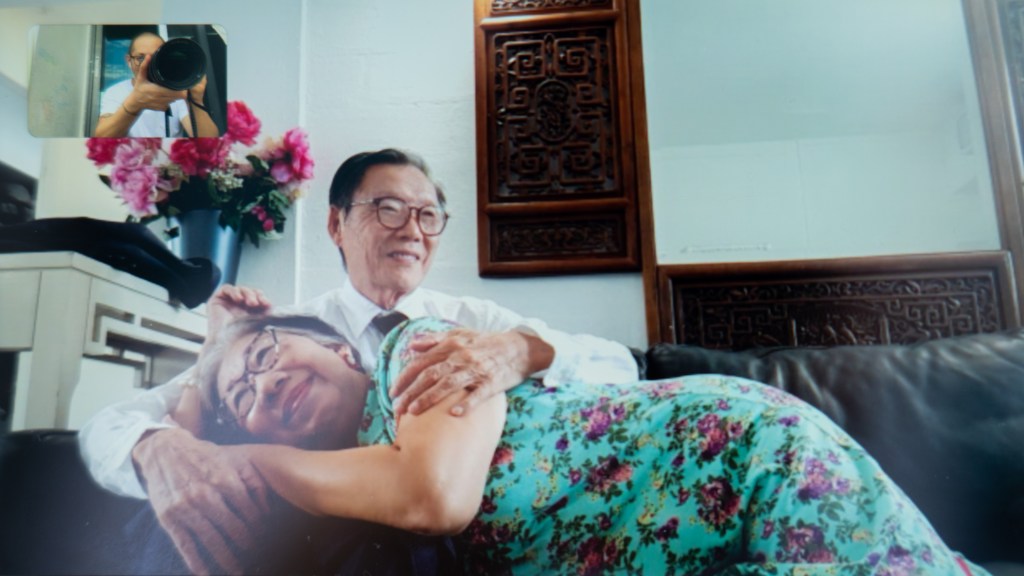 Heartwarming Family Portraits During Lockdown
