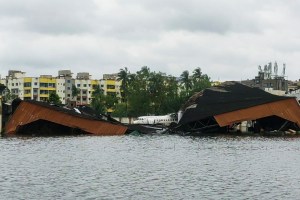 natural disasters flood coronavirus locust heatwaves india