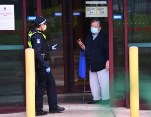 police woman coronavirus
