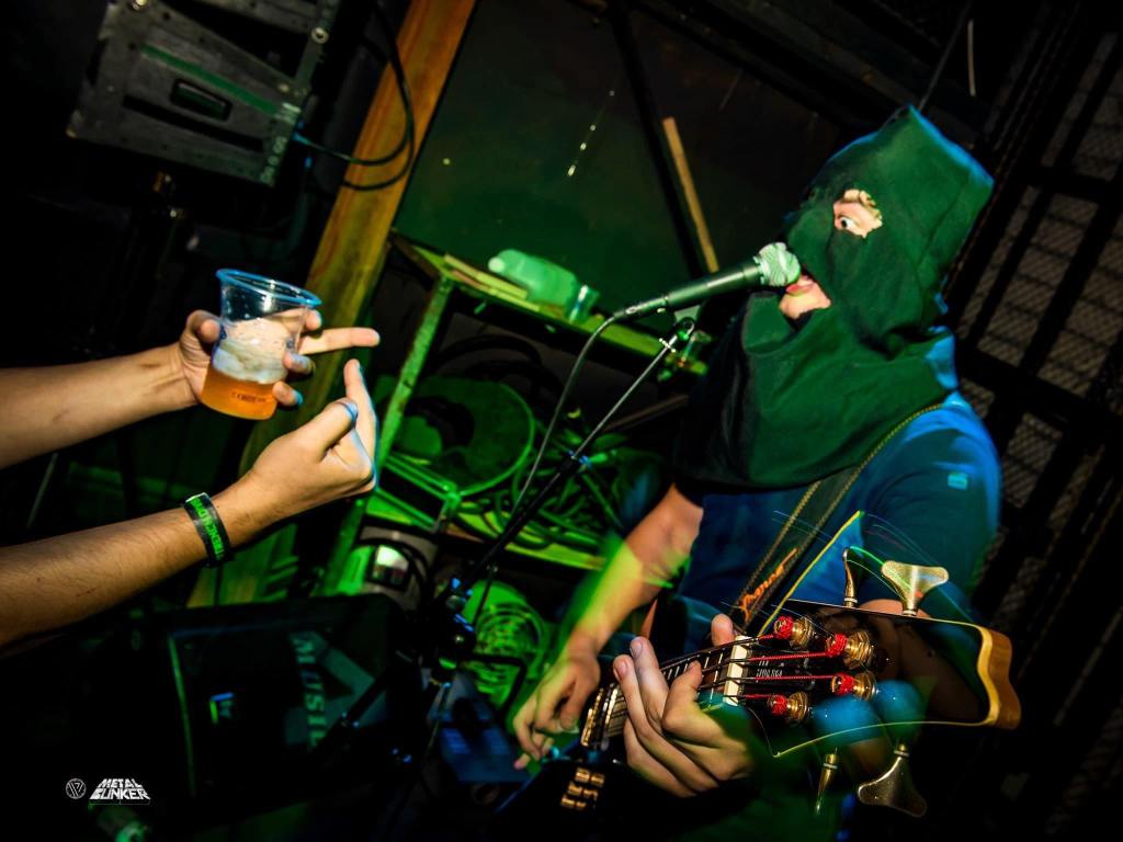 Am vorbit cu trupa Fuck You! Dracu, despre manifestul lor împotriva rock-ului românesc