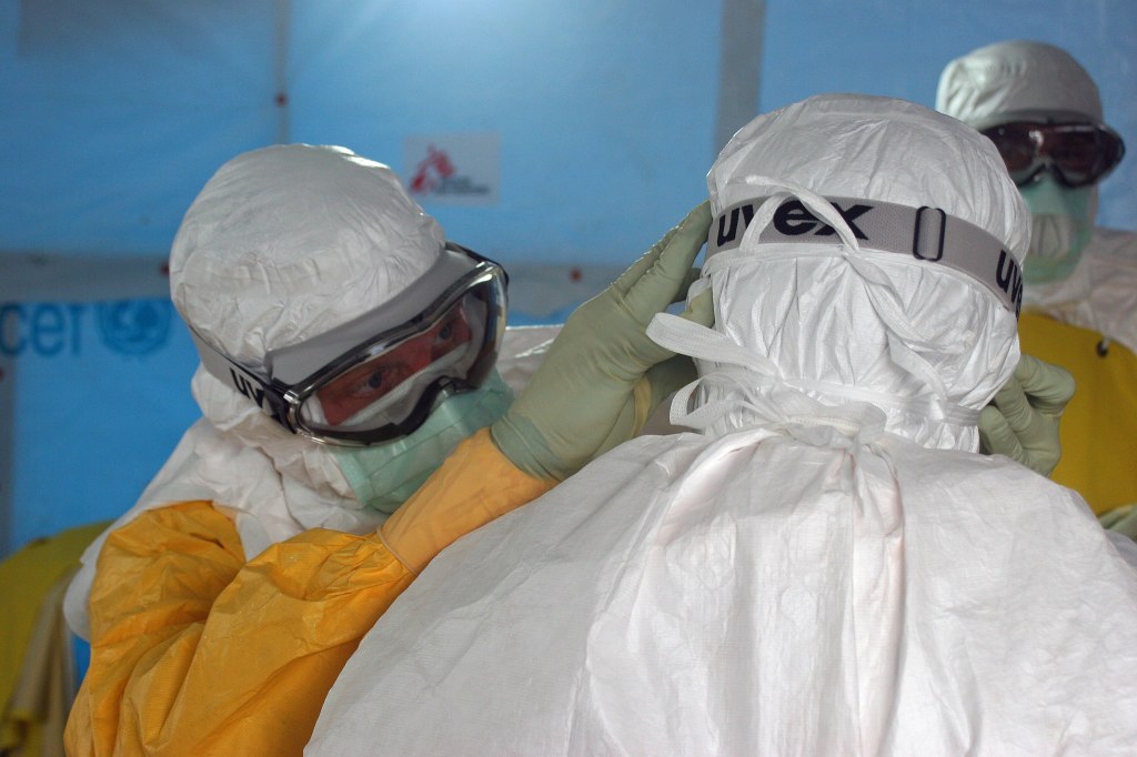 ebola, coronavirus, africa de sud, medic roman in africa de sud