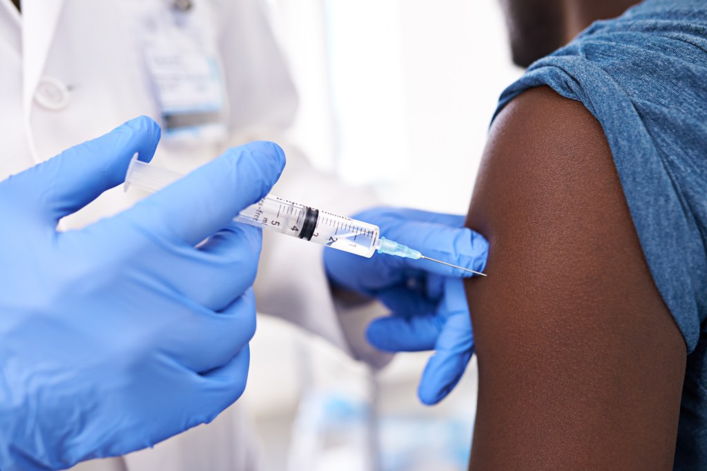 Putin spune că a găsit vaccinul pentru coronavirus după ce l-a testat pe fiica lui