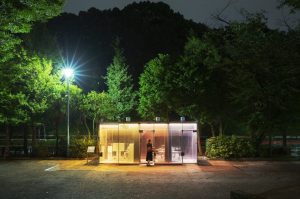 일본 투명 화장실 디자인
