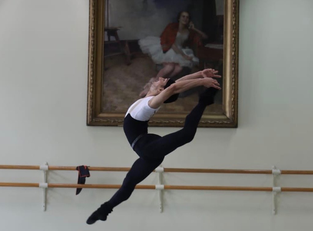 This Indian Ballet Dancer Beat All the Odds and Crowdfunded His Way to His Dream Dance School