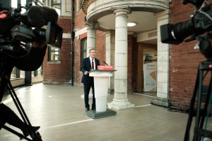 Keir Starmer Appeals to Patriotism and Distances Himself from Corbyn