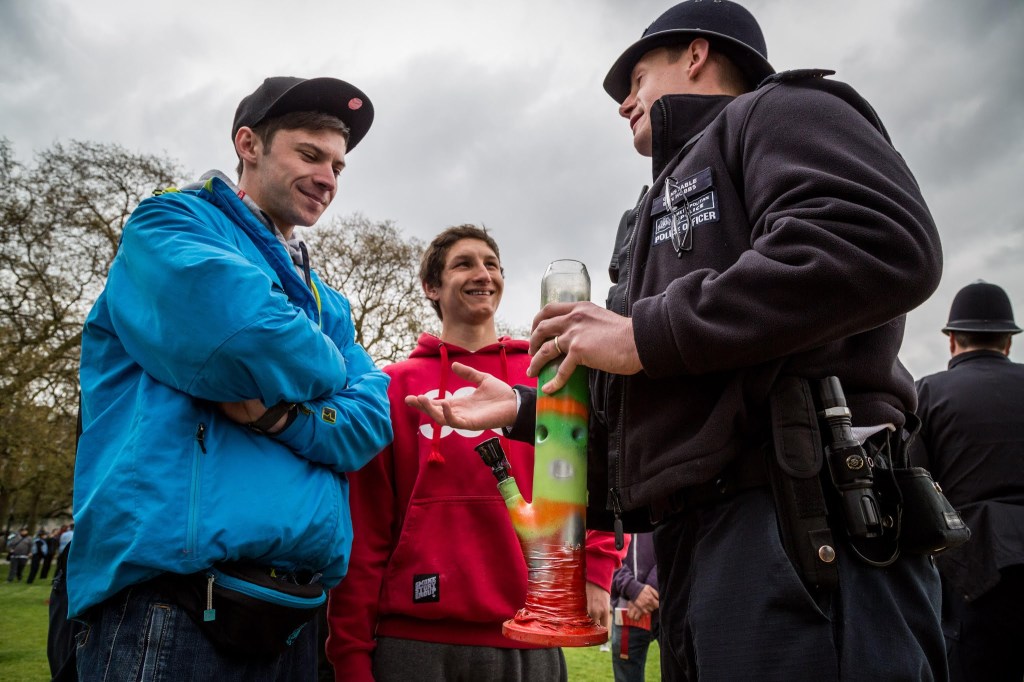 Labour MPs Demand 'New  Approach' to War On Drugs