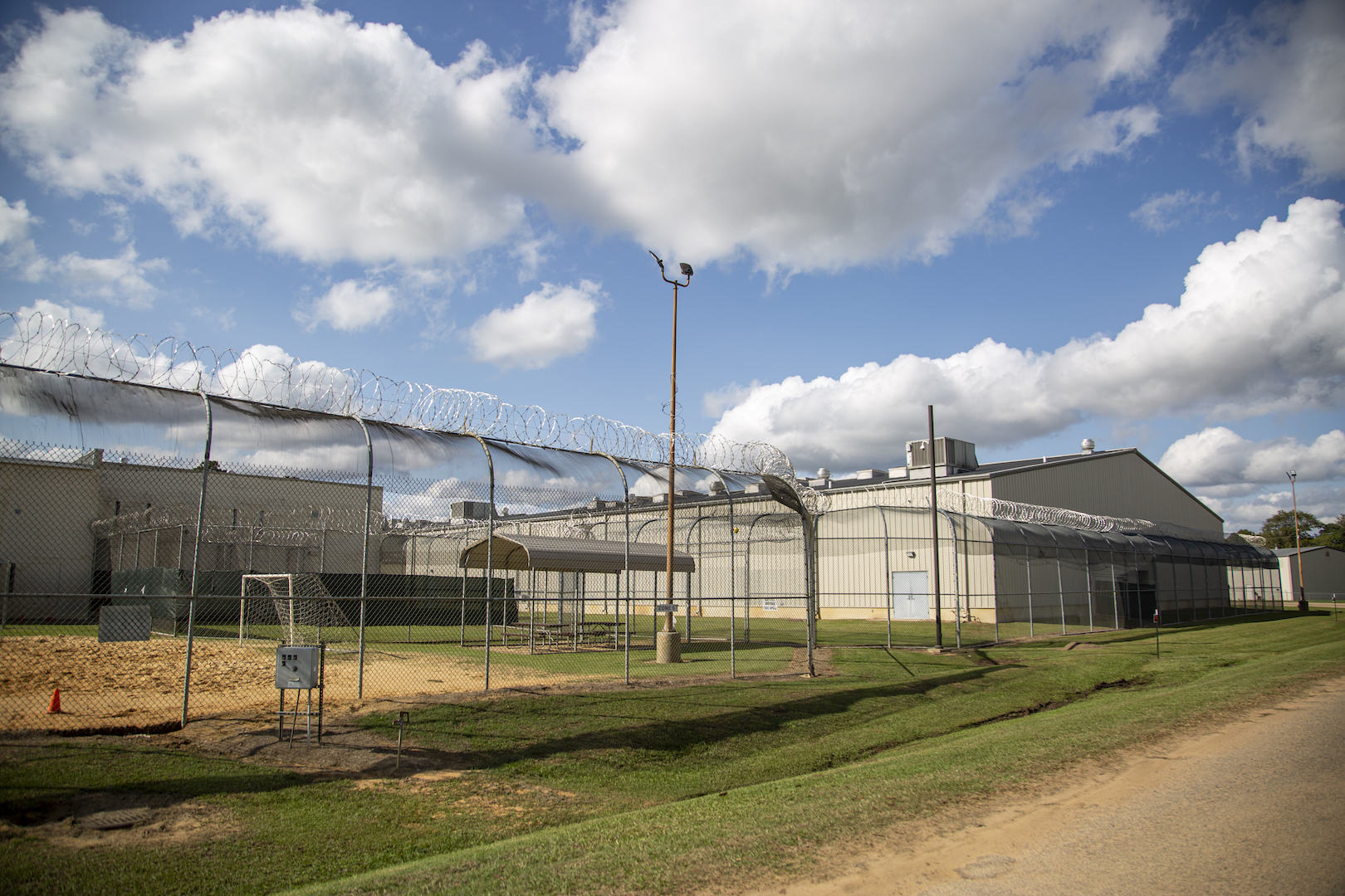 The Irwin County Detention Center in Ocilla, Georgia. (Photo: Juanita Ceballos/VICE News)