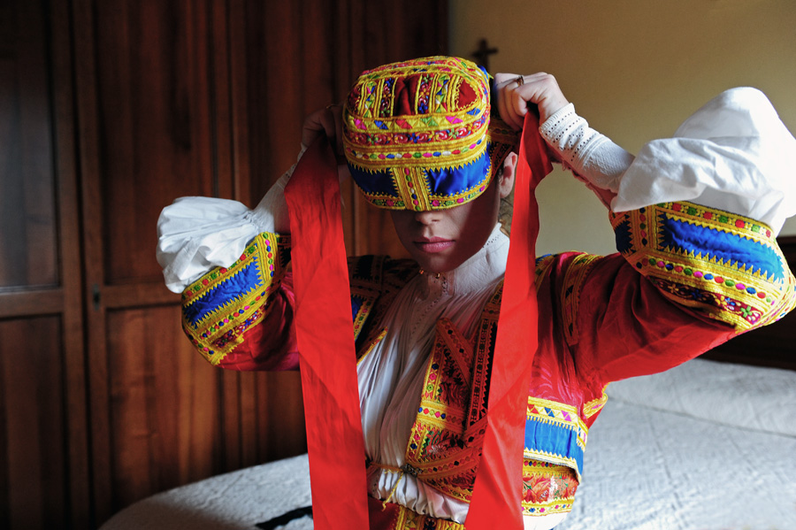 Traje tradicional de Florinas, Cerdeña.