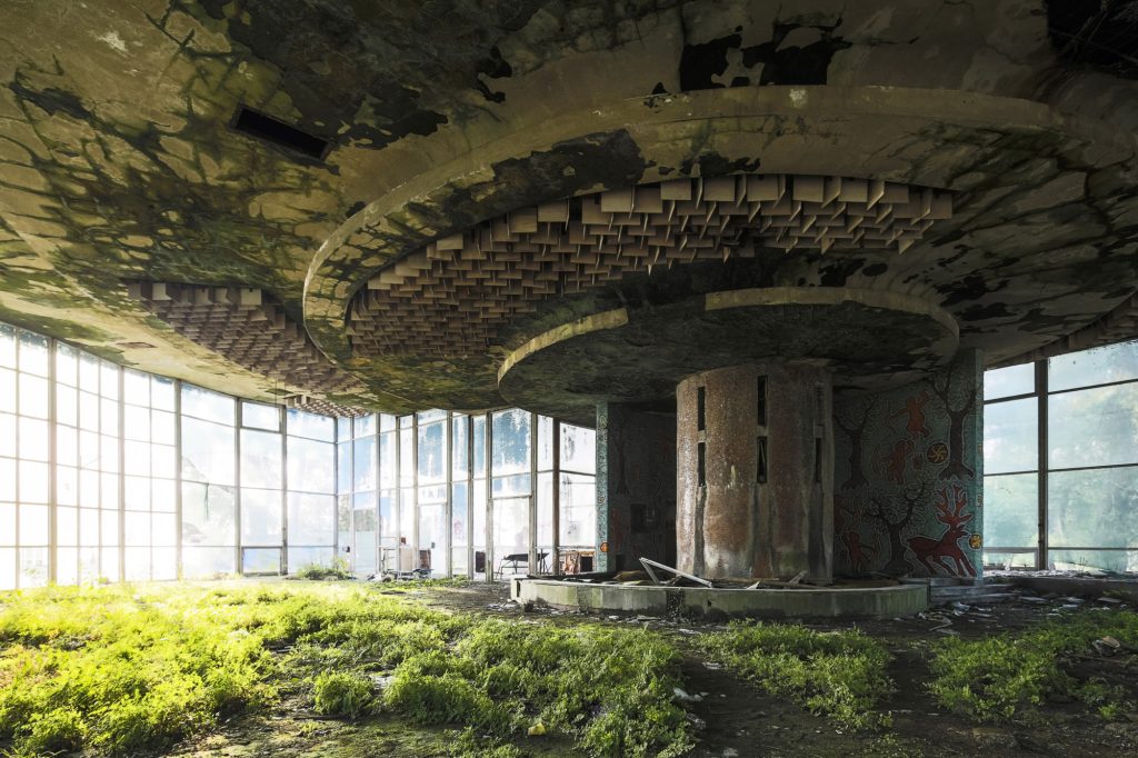Locurile astea cucerite de natură par de pe altă planetă